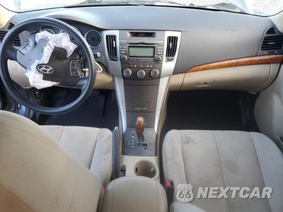 Zdjęcie 8 z 13 samochodu: 2009 HYUNDAI SONATA GLS VIN:5NPET46CX9H504268 - miniatura
