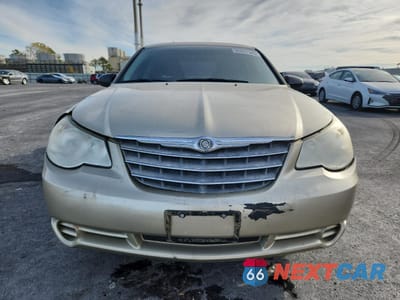 Piąte zdjęcie samochodu w środku: 2010 CHRYSLER SEBRING TOURING VIN:1C3CC4FB6AN152930 - miniatura