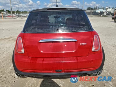 Zdjęcie 6 z 12 samochodu: 2006 MINI COOPER VIN:WMWRC33506TK67568 - miniatura