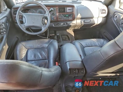 Zdjęcie 8 z 14 samochodu: 2000 DODGE DURANGO VIN:1B4HS28Z0YF164947 - miniatura