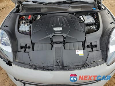 Zdjęcie 12 z 16 samochodu: 2023 PORSCHE CAYENNE S VIN:WP1AB2AY9PDA14544 - miniatura