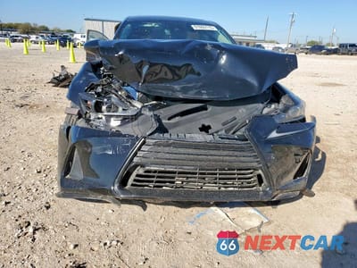 Piąte zdjęcie samochodu w środku: 2017 LEXUS IS 200T VIN:JTHBA1D23H5061377 - miniatura