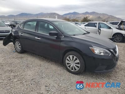 Czwarte zdjęcie samochodu z boku: 2019 NISSAN SENTRA S VIN:3N1AB7AP1KY269364 - miniatura