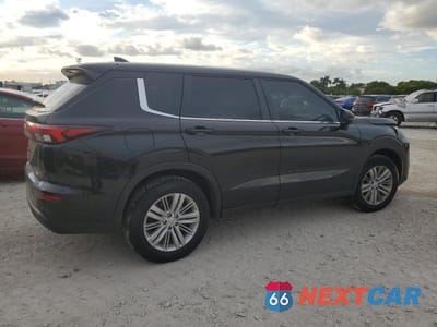 Trzecie zdjęcie samochodu z tyłu: 2022 MITSUBISHI OUTLANDER ES VIN:JA4J4TA84NZ032896 - miniatura