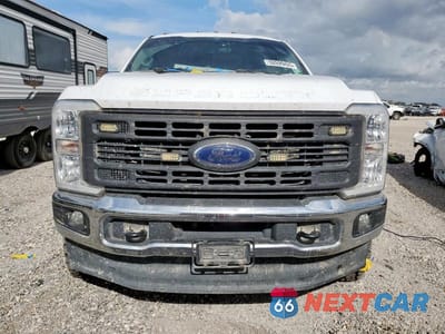 Piąte zdjęcie samochodu w środku: 2023 FORD F250 SUPER DUTY VIN:1FT7W2BT2PEC12590 - miniatura