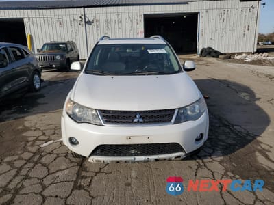 Piąte zdjęcie samochodu w środku: 2009 MITSUBISHI OUTLANDER SE VIN:JA4LT31W29Z010606 - miniatura