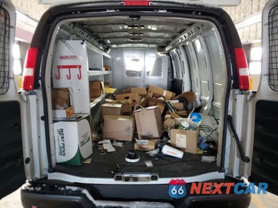 Zdjęcie 10 z 14 samochodu: 2022 CHEVROLET EXPRESS 2500 UTILITY / SERVICE VAN VIN:1GCWGBF73N1287003 - miniatura