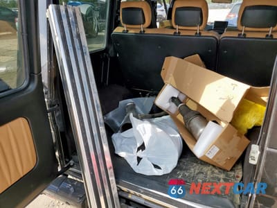 Zdjęcie 13 z 14 samochodu: 2014 MERCEDES-BENZ G 550 VIN:WDCYC3HF3EX221489 - miniatura