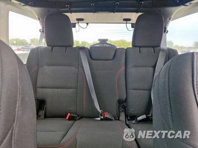 Zdjęcie 10 z 14 samochodu: 2018 JEEP WRANGLER UNLIMITED RUBICON VIN:1C4HJXFG1JW257390 - miniatura