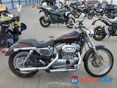 2005 HARLEY-DAVIDSON XL883 C 1HD4CJM315K444985 - główne zdjęcie licytacji z USA - miniatura