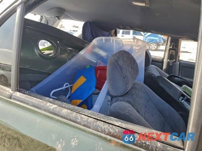 Zdjęcie 10 z 11 samochodu: 2003 KIA SORENTO EX VIN:KNDJC733735091379 - miniatura