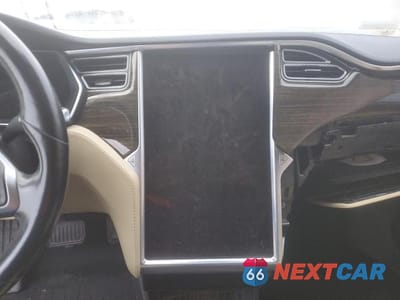 Zdjęcie 9 z 12 samochodu: 2015 TESLA MODEL S 85D VIN:5YJSA1H2XFFP70380 - miniatura
