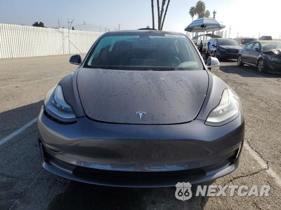 Piąte zdjęcie samochodu w środku: 2019 TESLA MODEL 3 VIN:5YJ3E1EA6KF428293 - miniatura