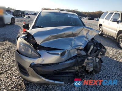 Piąte zdjęcie samochodu w środku: 2012 MAZDA MAZDA2 VIN:JM1DE1KY1C0137478 - miniatura