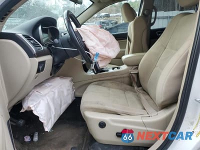 Zdjęcie 7 z 13 samochodu: 2018 JEEP GRAND CHEROKEE LAREDO VIN:1C4RJFAG7JC287307 - miniatura