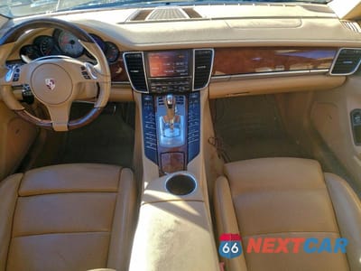 Zdjęcie 8 z 12 samochodu: 2011 PORSCHE PANAMERA S VIN:WP0AB2A76BL061439 - miniatura