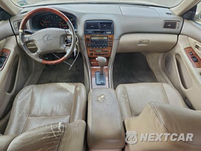 Zdjęcie 8 z 12 samochodu: 2001 LEXUS ES 300 VIN:JT8BF28G810331848 - miniatura