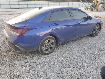 Trzecie zdjęcie samochodu z tyłu: 2025 HYUNDAI ELANTRA SEL SPORT VIN:KMHLM4DG4SU935237 - miniatura