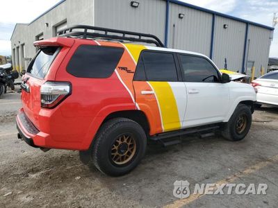 Trzecie zdjęcie samochodu z tyłu: 2022 TOYOTA 4RUNNER TRD OFF-ROAD PREMIUM VIN:JTERU5JR0N6077411 - miniatura