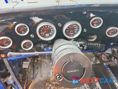 Zdjęcie 9 z 14 samochodu: 1983 CHEVROLET C10 VIN:1GCEC14H3DJ155841 - miniatura