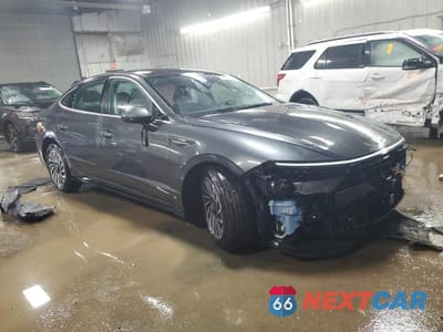 Czwarte zdjęcie samochodu z boku: 2024 HYUNDAI SONATA HYBRID VIN:KMHL34JJ0RA101528 - miniatura