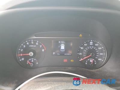 Zdjęcie 9 z 12 samochodu: 2020 KIA SOUL GT LINE VIN:KNDJ63AU0L7016104 - miniatura