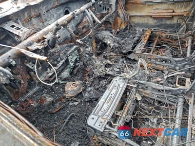 Zdjęcie 7 z 12 samochodu: 2016 HYUNDAI SANTA FE SPORT VIN:5XYZUDLB8GG341523 - miniatura