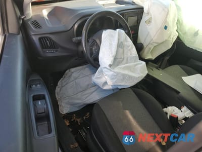 Zdjęcie 8 z 13 samochodu: 2017 RAM PROMASTER CITY VIN:ZFBERFAB9H6G64097 - miniatura