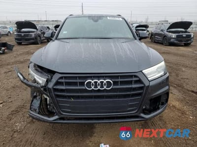 Piąte zdjęcie samochodu w środku: 2020 AUDI Q5 PREMIUM VIN:WA1ANAFY1L2115413 - miniatura