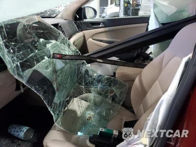Zdjęcie 7 z 12 samochodu: 2017 HYUNDAI TUCSON SE VIN:KM8J23A41HU510570 - miniatura