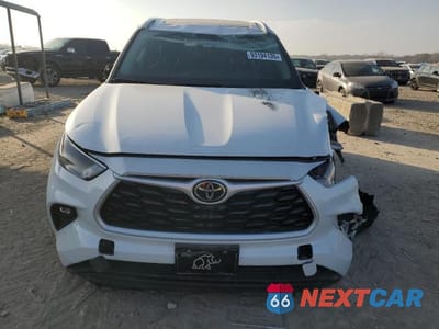 Piąte zdjęcie samochodu w środku: 2024 TOYOTA HIGHLANDER LE VIN:5TDKDRBH5RS547361 - miniatura