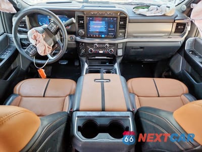 Zdjęcie 8 z 12 samochodu: 2024 FORD SUPER DUTY F-350 W/S VIN:1FT8W3BM6REE92116 - miniatura