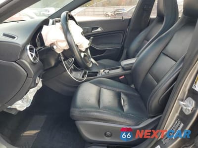 Zdjęcie 7 z 13 samochodu: 2014 MERCEDES-BENZ CLA 250 4MATIC VIN:WDDSJ4GBXEN076264 - miniatura