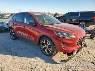 Czwarte zdjęcie samochodu z boku: 2021 FORD ESCAPE SE VIN:1FMCU0G62MUA17758 - miniatura