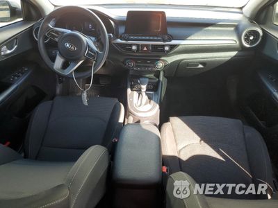 Zdjęcie 8 z 16 samochodu: 2019 KIA FORTE FE VIN:3KPF24AD2KE037087 - miniatura