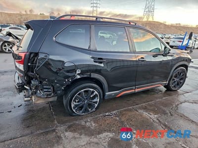 Trzecie zdjęcie samochodu z tyłu: 2023 SUBARU FORESTER SPORT VIN:JF2SKAJC2PH468942 - miniatura