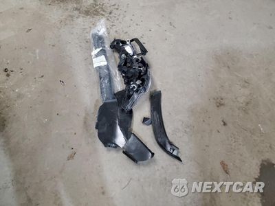 Zdjęcie 13 z 17 samochodu: 2025 TOYOTA RAV4 XLE VIN:2T3RWRFV1SW261357 - miniatura