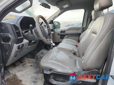 Zdjęcie 7 z 11 samochodu: 2018 FORD F150 VIN:1FTMF1CB0JKE49607 - miniatura