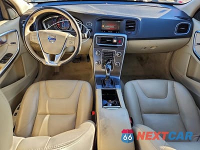 Zdjęcie 8 z 12 samochodu: 2016 VOLVO S60 PREMIER VIN:YV126MFK7G2402324 - miniatura