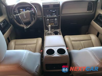 Zdjęcie 8 z 14 samochodu: 2017 LINCOLN NAVIGATOR L SELECT VIN:5LMJJ3JT5HEL04475 - miniatura