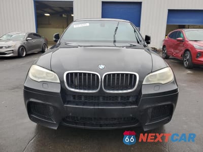 Piąte zdjęcie samochodu w środku: 2013 BMW X6 M VIN:5YMGZ0C59DLL30078 - miniatura
