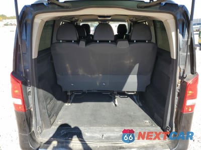 Zdjęcie 10 z 13 samochodu: 2016 MERCEDES-BENZ METRIS VIN:WD4PG2EE0G3095393 - miniatura