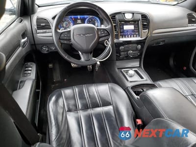 Zdjęcie 8 z 13 samochodu: 2016 CHRYSLER 300 S VIN:2C3CCAGG8GH239108 - miniatura