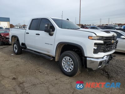 Czwarte zdjęcie samochodu z boku: 2025 CHEVROLET SILVERADO K2500 HEAVY DUTY VIN:1GC5KLE74SF337245 - miniatura