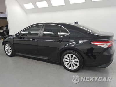 Drugie zdjęcie samochodu z przodu: 2019 TOYOTA CAMRY LE VIN:4T1B11HK5KU240184 - miniatura