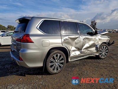 Trzecie zdjęcie samochodu z tyłu: 2021 LEXUS LX 570 VIN:JTJDY7AX8M4350082 - miniatura