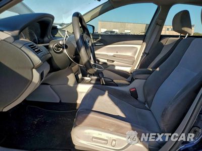 Zdjęcie 7 z 12 samochodu: 2008 HONDA ACCORD LXP VIN:1HGCP26468A130726 - miniatura