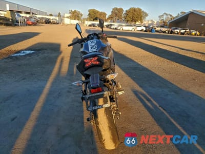 Zdjęcie 6 z 10 samochodu: 2021 KAWASAKI EX650 N VIN:ML5EXEN14MDA25172 - miniatura