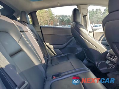 Zdjęcie 10 z 12 samochodu: 2022 TESLA MODEL Y VIN:7SAYGAEE7NF383438 - miniatura