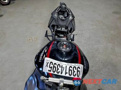 Piąte zdjęcie samochodu w środku: 2023 KAWASAKI ZX636 K VIN:JKBZXJH14PA016573 - miniatura